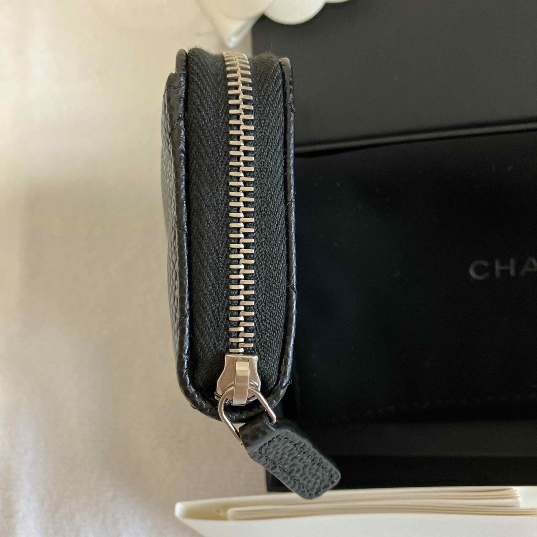 CHANEL(シャネル)のCHANEL ジップコインパース　シルバー金具　　新品 メンズのファッション小物(コインケース/小銭入れ)の商品写真