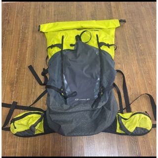 ザノースフェイス(THE NORTH FACE)のノースフェイス FP HYBRID 40 イエロー(バッグパック/リュック)