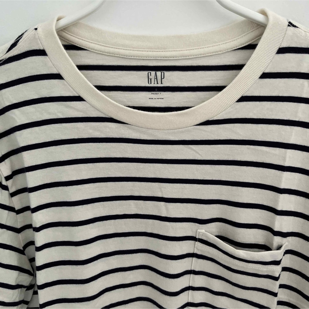 GAP(ギャップ)のGAP ポケット付き　ボーダー　Tシャツ メンズのトップス(Tシャツ/カットソー(半袖/袖なし))の商品写真