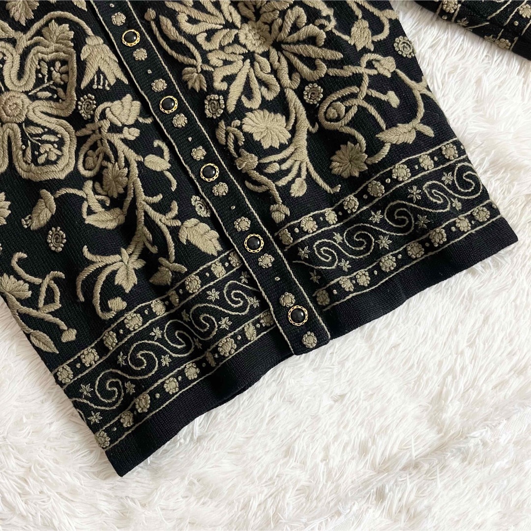 ヴィンテージ 総刺繍 カーディガン 花柄 レトロ y2K 飾りボタン 厚手 黒