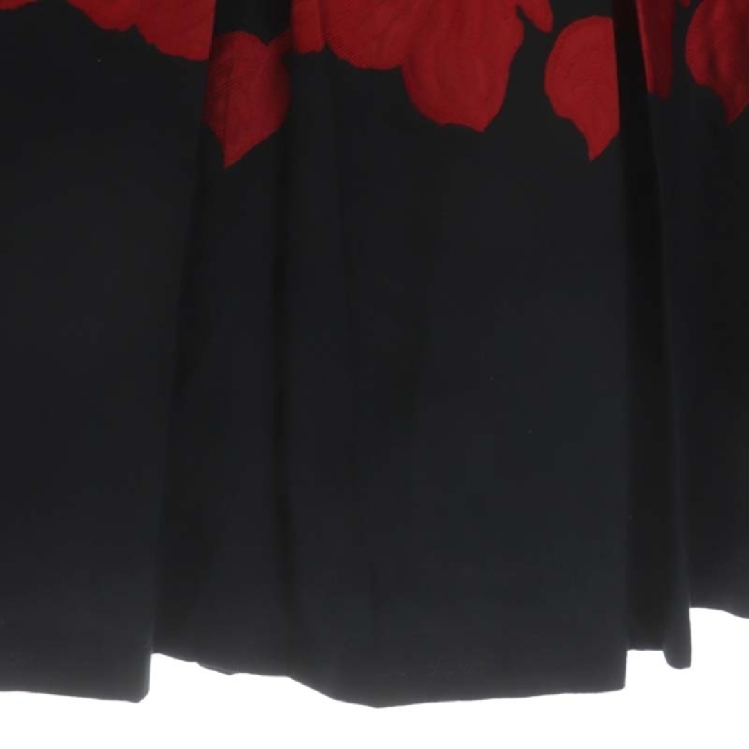 M'S GRACY(エムズグレイシー)のエムズグレイシー M'S GRACY フレアスカート 膝丈 タック 総柄 38 レディースのスカート(ひざ丈スカート)の商品写真