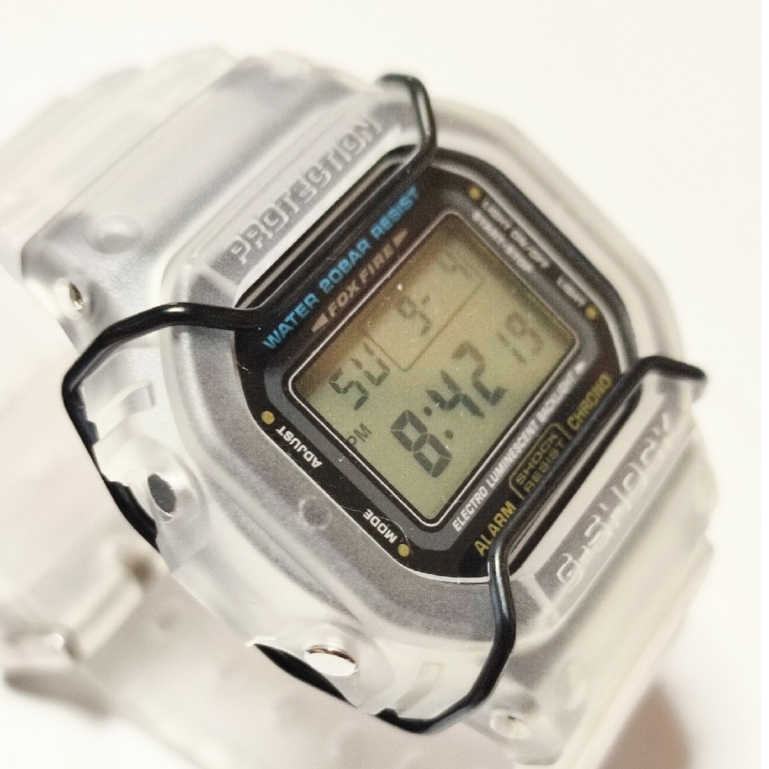 G-SHOCK バンパープロテクター DW-5600  GW-M5610 社外 メンズの時計(腕時計(デジタル))の商品写真