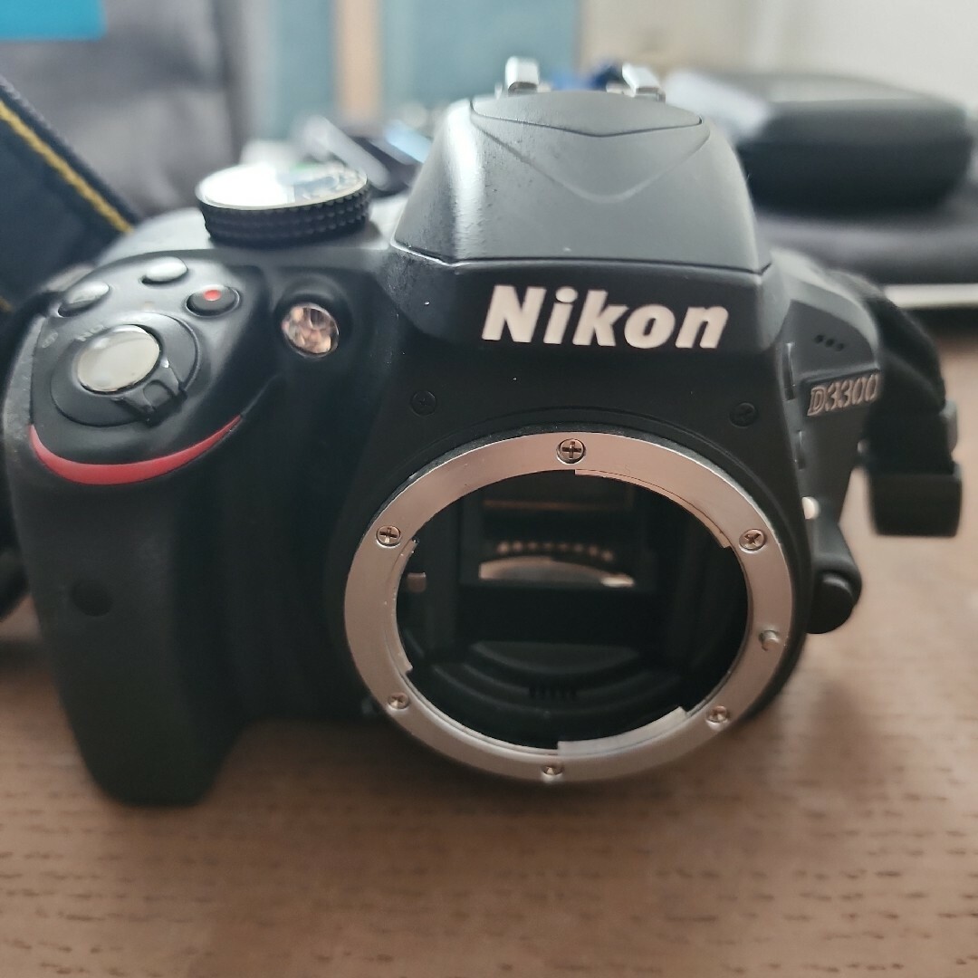 Nikon デジタル一眼レフカメラ D3300 18-55 VR IIレンズキット レッド D3300LKRD - 1