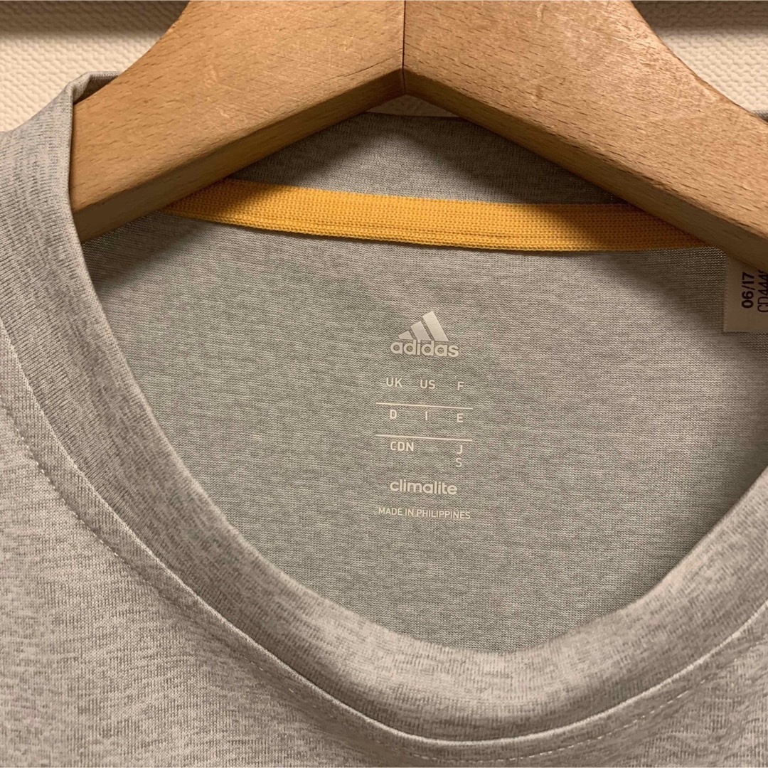 adidas(アディダス)のアディダス　Tシャツ メンズのトップス(Tシャツ/カットソー(半袖/袖なし))の商品写真