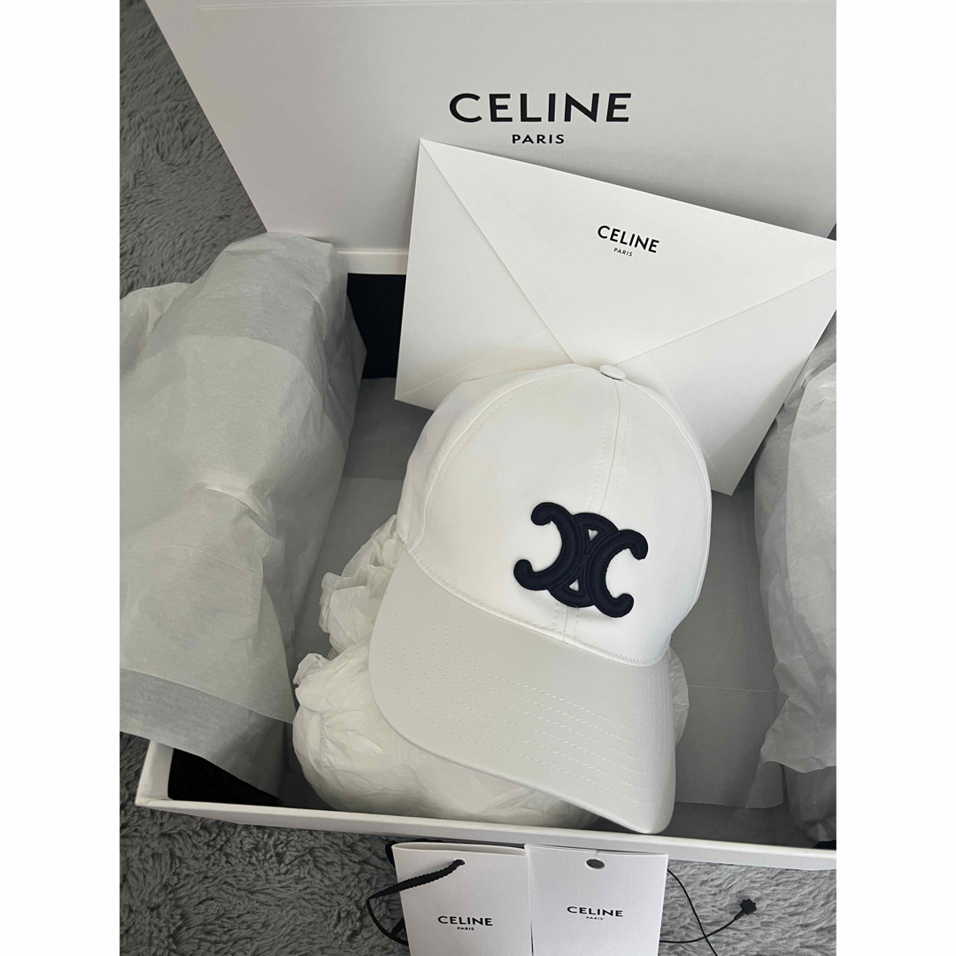 celine トリオンフ ベースボールキャップ