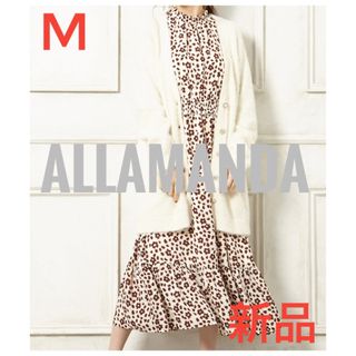 アラマンダ(allamanda)の☆新品タグ付き☆allamanda☆装飾ボタンフェザーミドル／カーディガン(カーディガン)