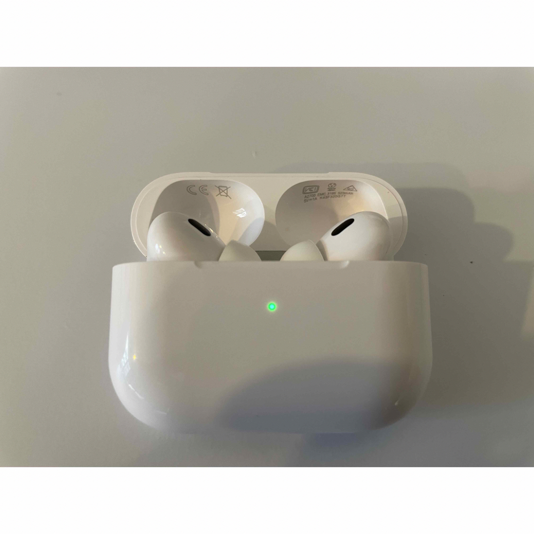 オーディオ機器APPLE AIRPODS PRO2 MQD83J/A WHITE おまけ付き