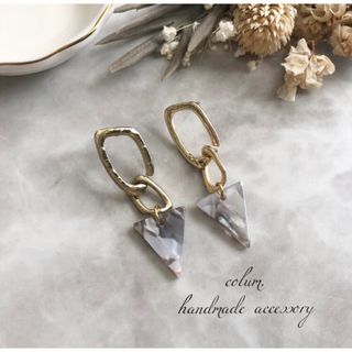 #350  gray mosaicチェーンピアス＊三角/ハンドメイド(ピアス)