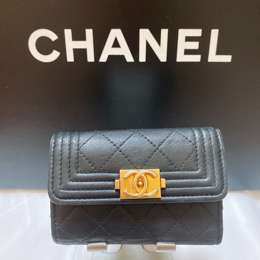 希少レア　CHANEL シャネル　ボーイシャネル　キャビアスキン　４連キーケース | フリマアプリ ラクマ