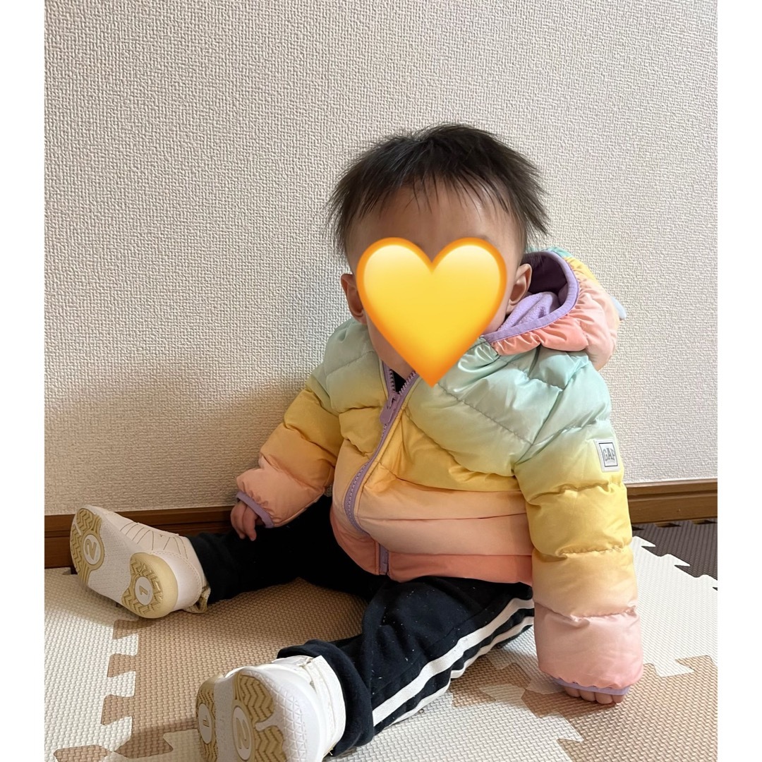 babyGAP(ベビーギャップ)のbaby Gap クマ耳レインボーダウン　アウター　70 キッズ/ベビー/マタニティのベビー服(~85cm)(ジャケット/コート)の商品写真