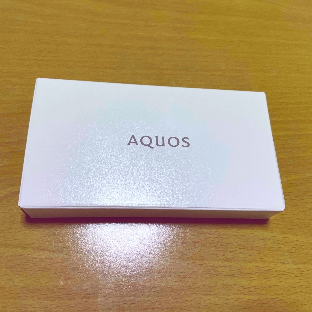 AQUOS(アクオス)のAQUOS wish2 SIMフリー チャコール 新品 スマホ/家電/カメラのスマートフォン/携帯電話(スマートフォン本体)の商品写真