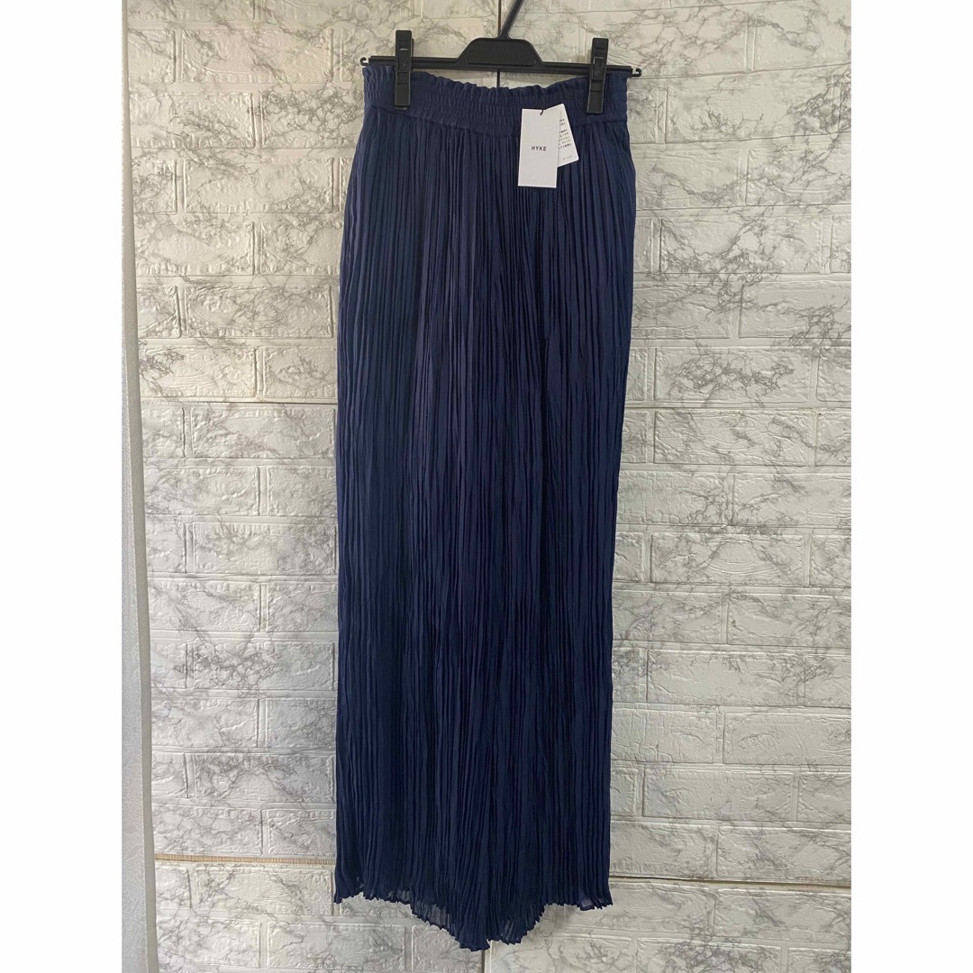 Random Pleated Pants, Navy, Hyke