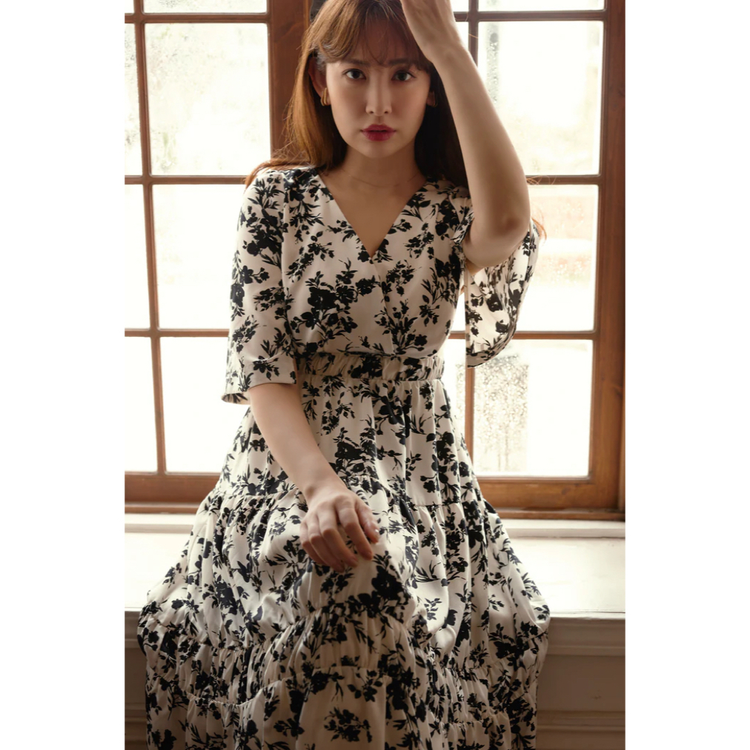 Her lip to - Monotone Floral Slit Sleeve Dressの通販 by Hana's