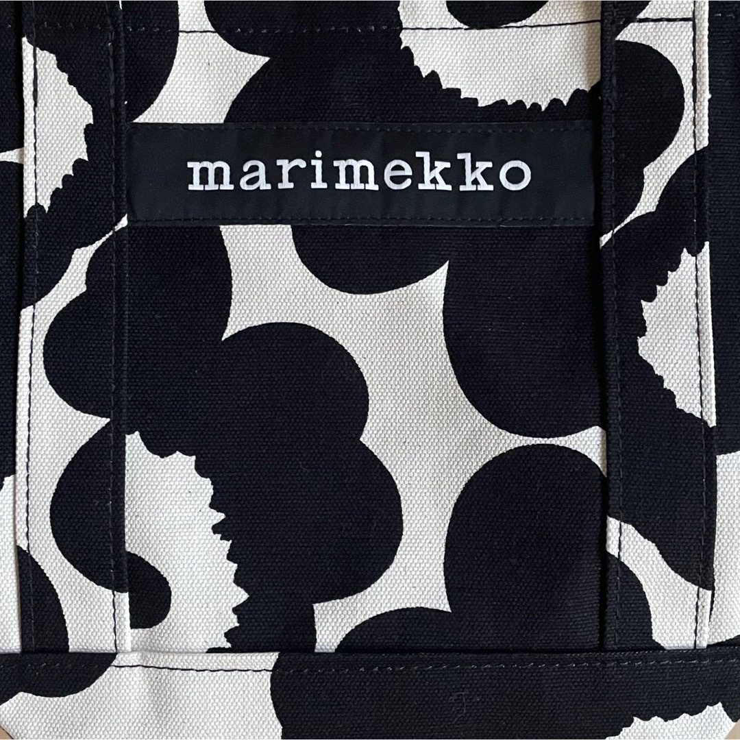 marimekko(マリメッコ)の新品 マリメッコ UNIKKO SEIDI ウニッコ トートバッグ ブラック レディースのバッグ(トートバッグ)の商品写真