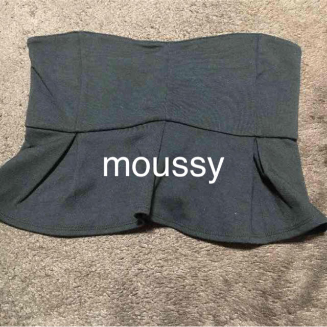 moussy(マウジー)のマウジー ペプラムベアトップ レディースのトップス(ベアトップ/チューブトップ)の商品写真