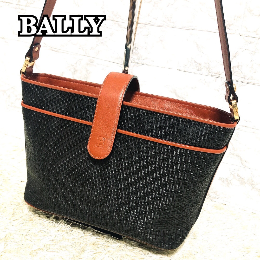 美品✨BALLY ショルダーバッグ オーストリッチ レザー Bロゴ ゴールド金具