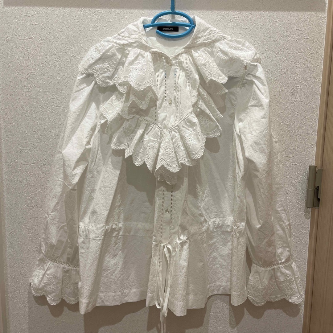 DRESSLAVE(ドレスレイブ)のDRESSLAVE reworked classics lace blouse レディースのトップス(シャツ/ブラウス(長袖/七分))の商品写真