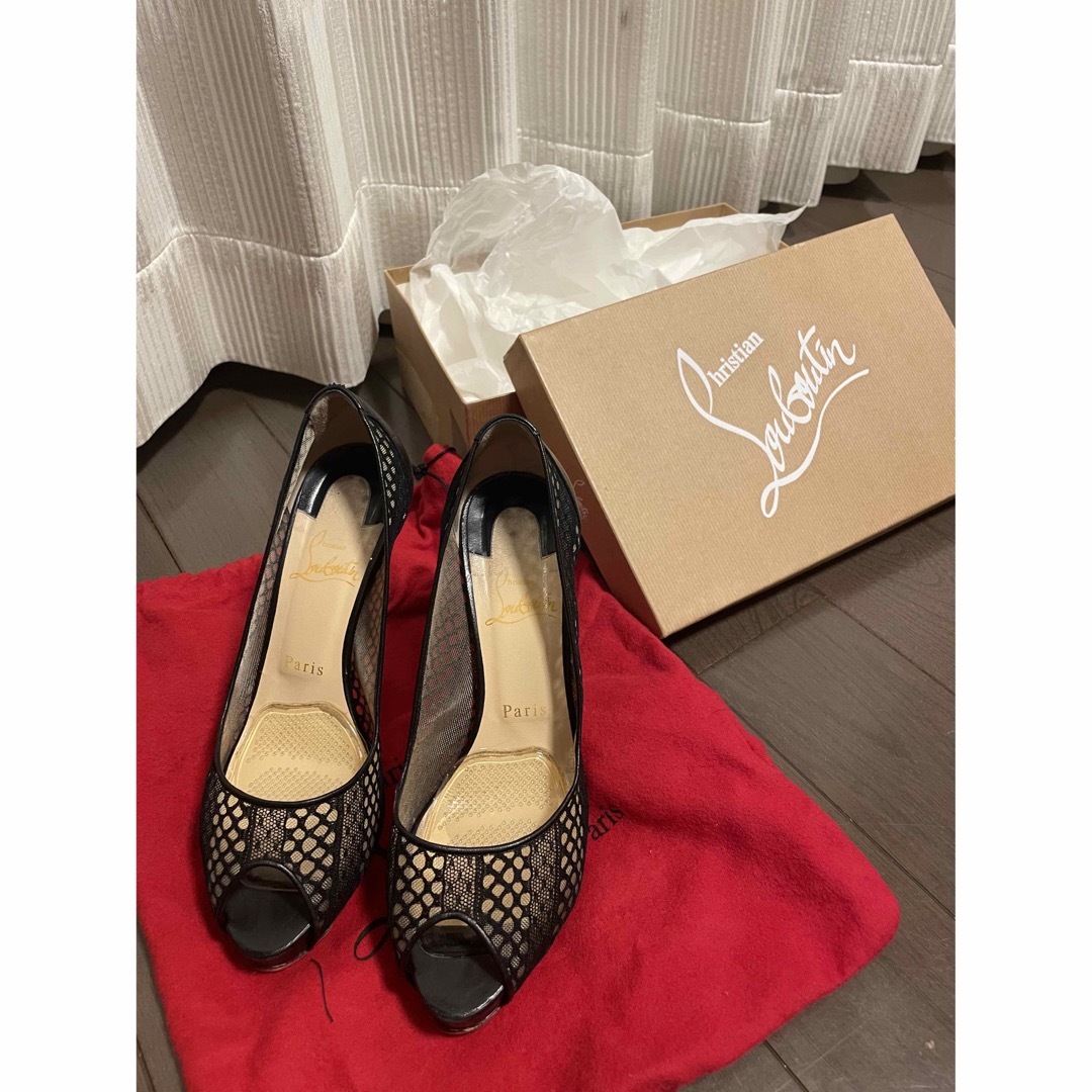 Christian Louboutin(クリスチャンルブタン)のChristian louboutin  サイズ38 1/2 レディースの靴/シューズ(ハイヒール/パンプス)の商品写真