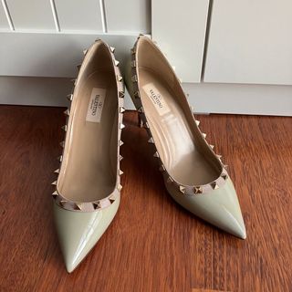 VALENTINO♡ 新品スタッズパンプス