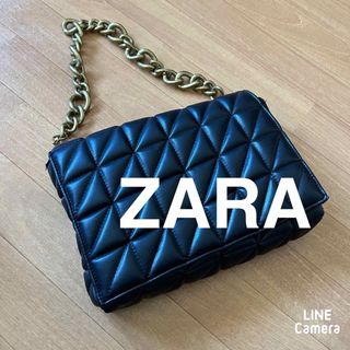 ザラ(ZARA)のZARA ザラ　大きめゴールドチェーンショルダーキルティングバック(ショルダーバッグ)