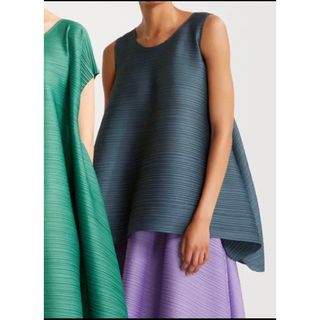 PLEATS PLEASE ISSEY MIYAKE - 希少❣️プリーツプリーズ 横プリーツの