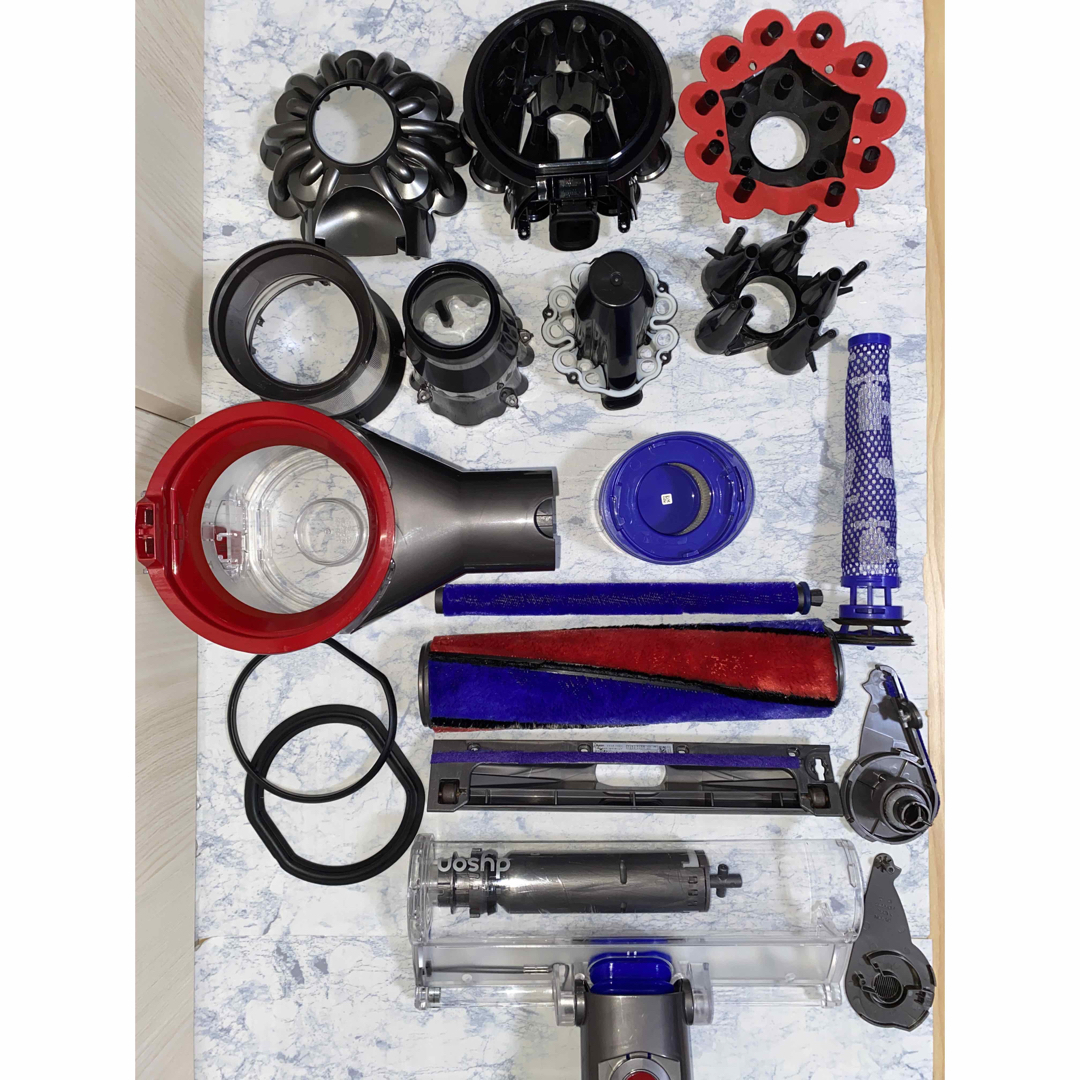 新品バッテリー新品スタンド付きDyson V8 Fluffyセット - 掃除機