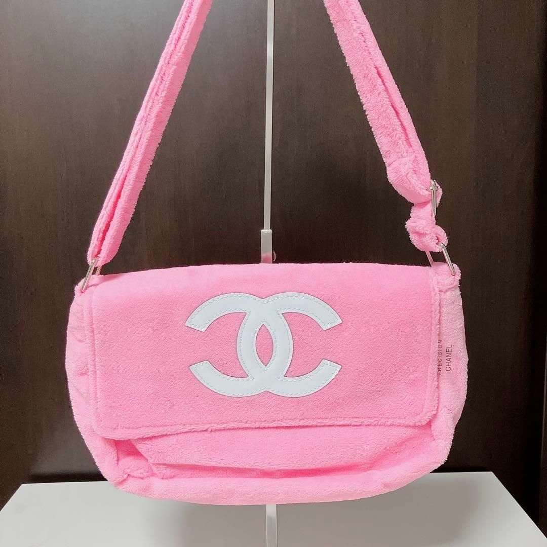 CHANEL - 【新品同様】CHANEL シャネル　ショルダーバッグ ノベルティ　ピンク