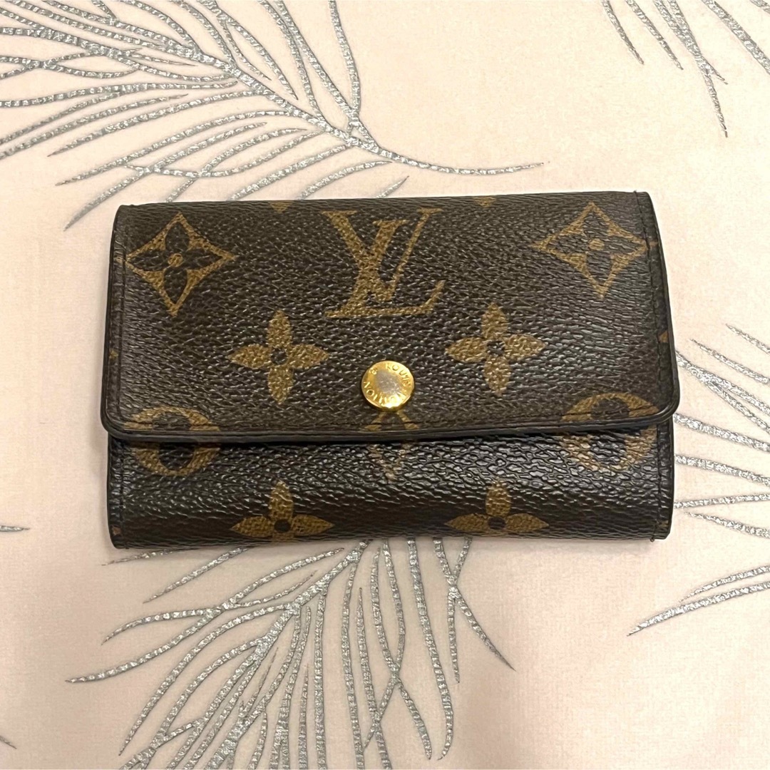 LOUIS VUITTON(ルイヴィトン)のルイヴィトン LV モノグラム 6連 キーケース M62630 レディースのファッション小物(キーケース)の商品写真