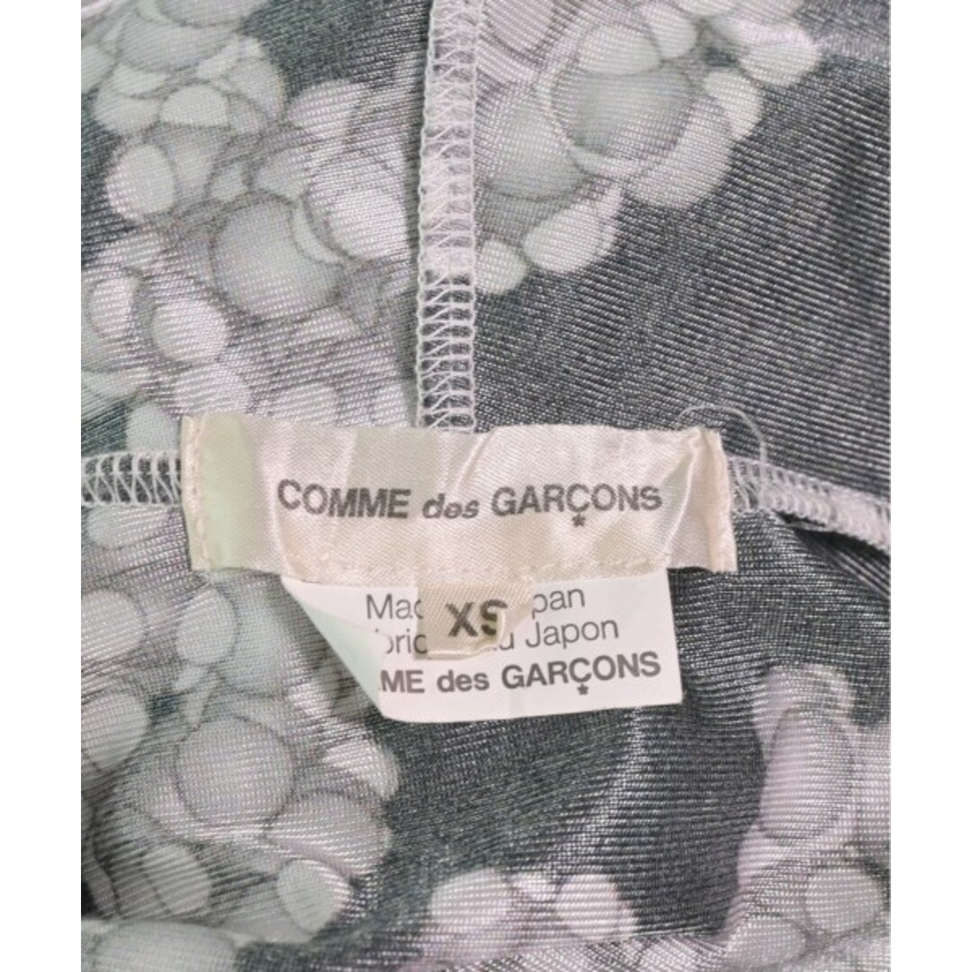 COMME des GARCONS(コムデギャルソン)のCOMME des GARCONS パーカー XS 黒系xグレー系(総柄) 【古着】【中古】 レディースのトップス(パーカー)の商品写真