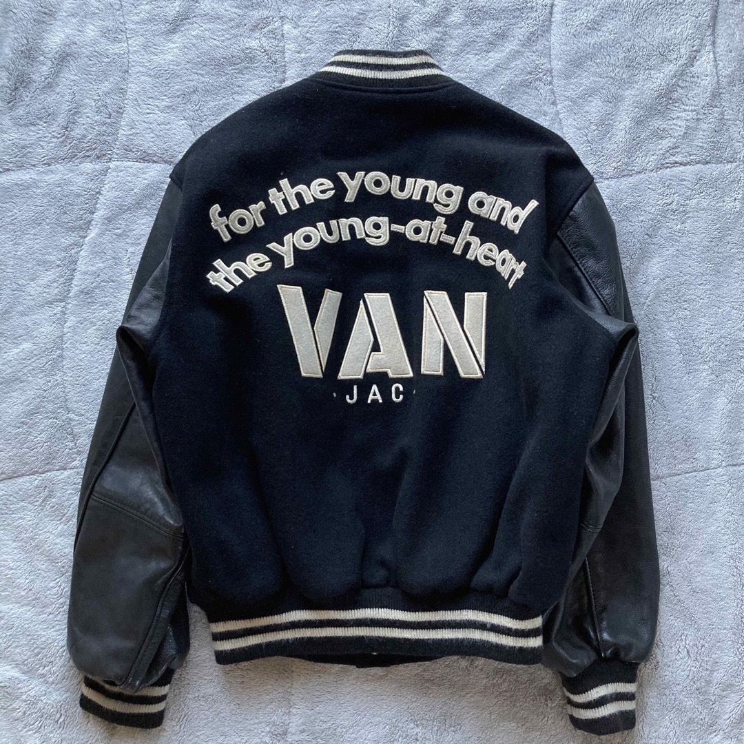 【激レア】VAN JACKET スタジャン 黒×黒 袖レザー Mサイズ | フリマアプリ ラクマ