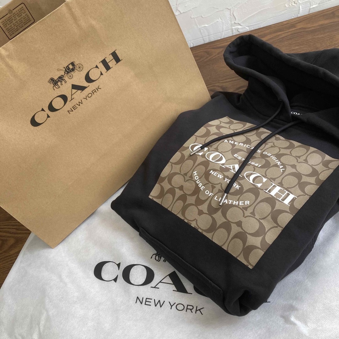 新品 COACH(コーチ) ボックスロゴシグネチャーパーカー 男女兼用