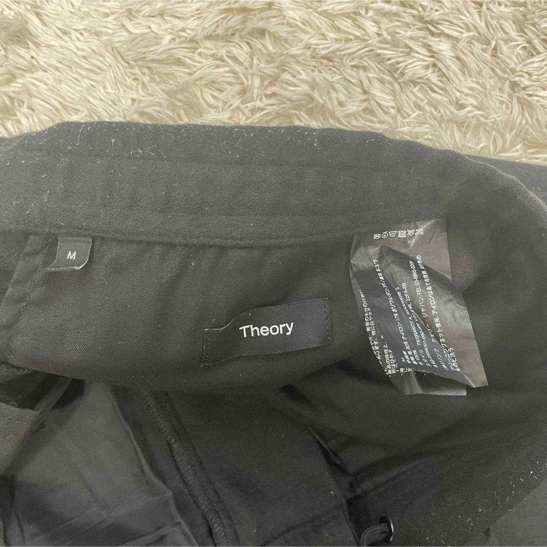 theory(セオリー)の現行タグ　theory セオリー　スーツ　セットアップ　ストレッチ　ネイビー メンズのスーツ(セットアップ)の商品写真