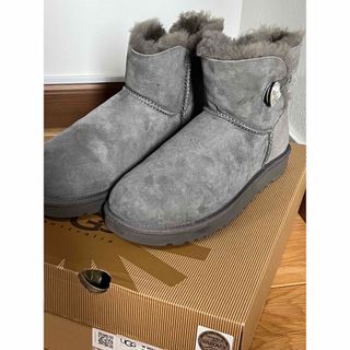 アグ スワロフスキーの通販 500点以上 | UGGを買うならラクマ