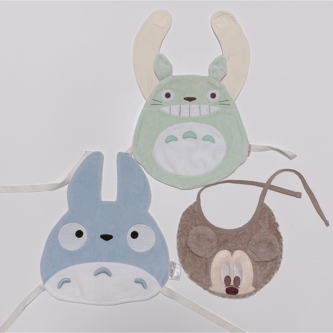 ジブリ(ジブリ)のとなりのトトロ ミッキーマウス スタイ 3点セット まとめ売り キッズ/ベビー/マタニティのこども用ファッション小物(ベビースタイ/よだれかけ)の商品写真