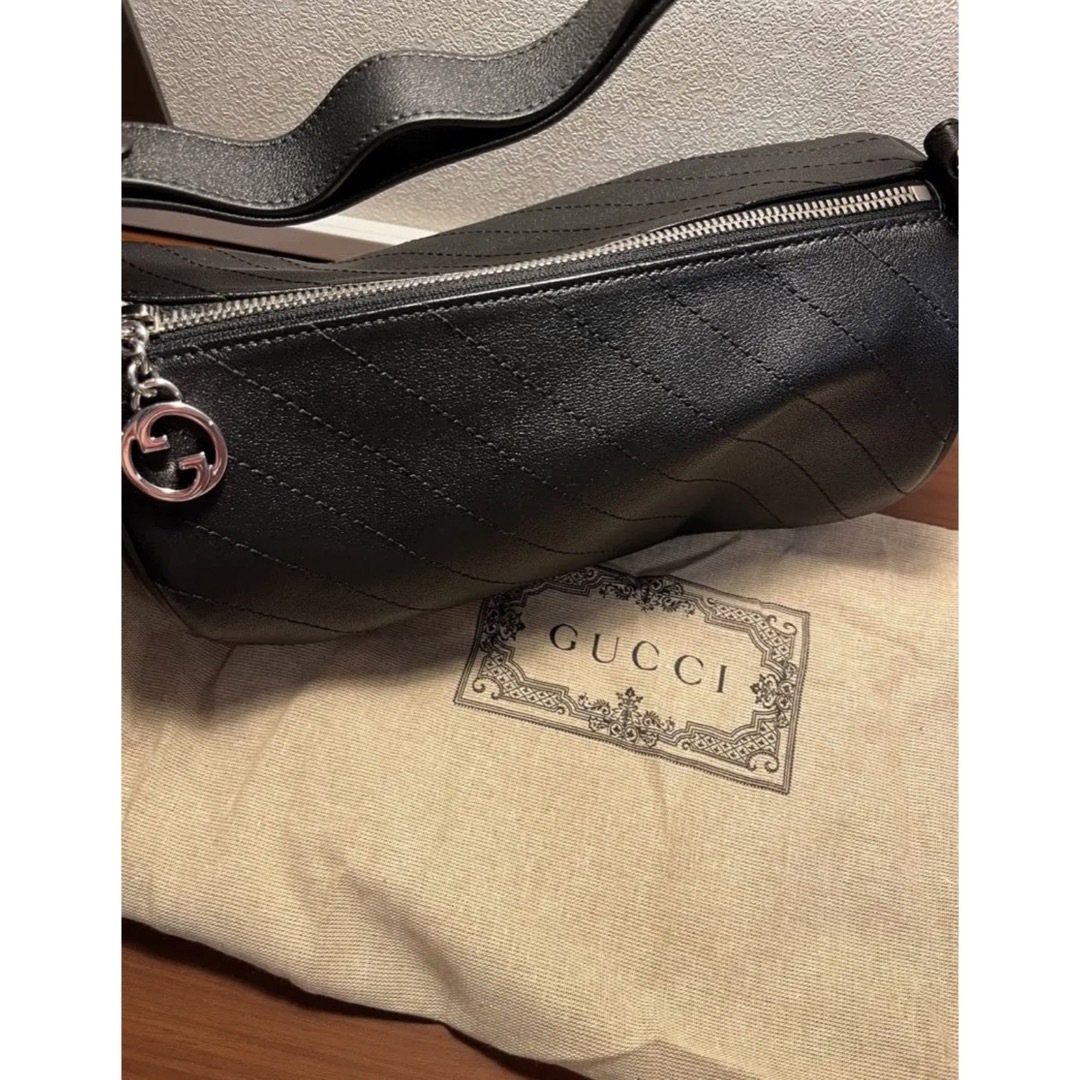 Gucci(グッチ)のGUCCI ショルダーバッグ　新品未使用 レディースのバッグ(ショルダーバッグ)の商品写真