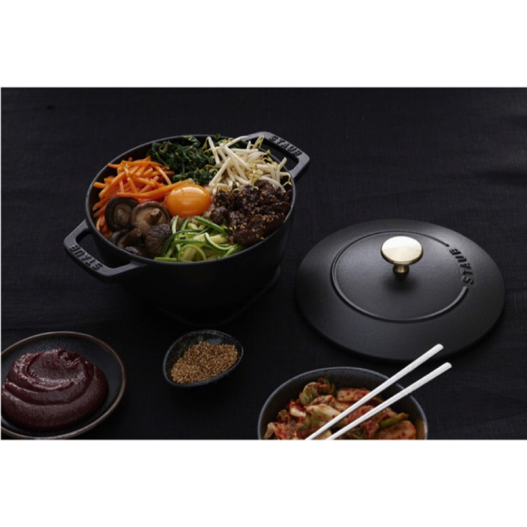 STAUB(ストウブ)のstaub ラ ココット de GOHAN シャイニーブラックM 16cm インテリア/住まい/日用品のキッチン/食器(鍋/フライパン)の商品写真