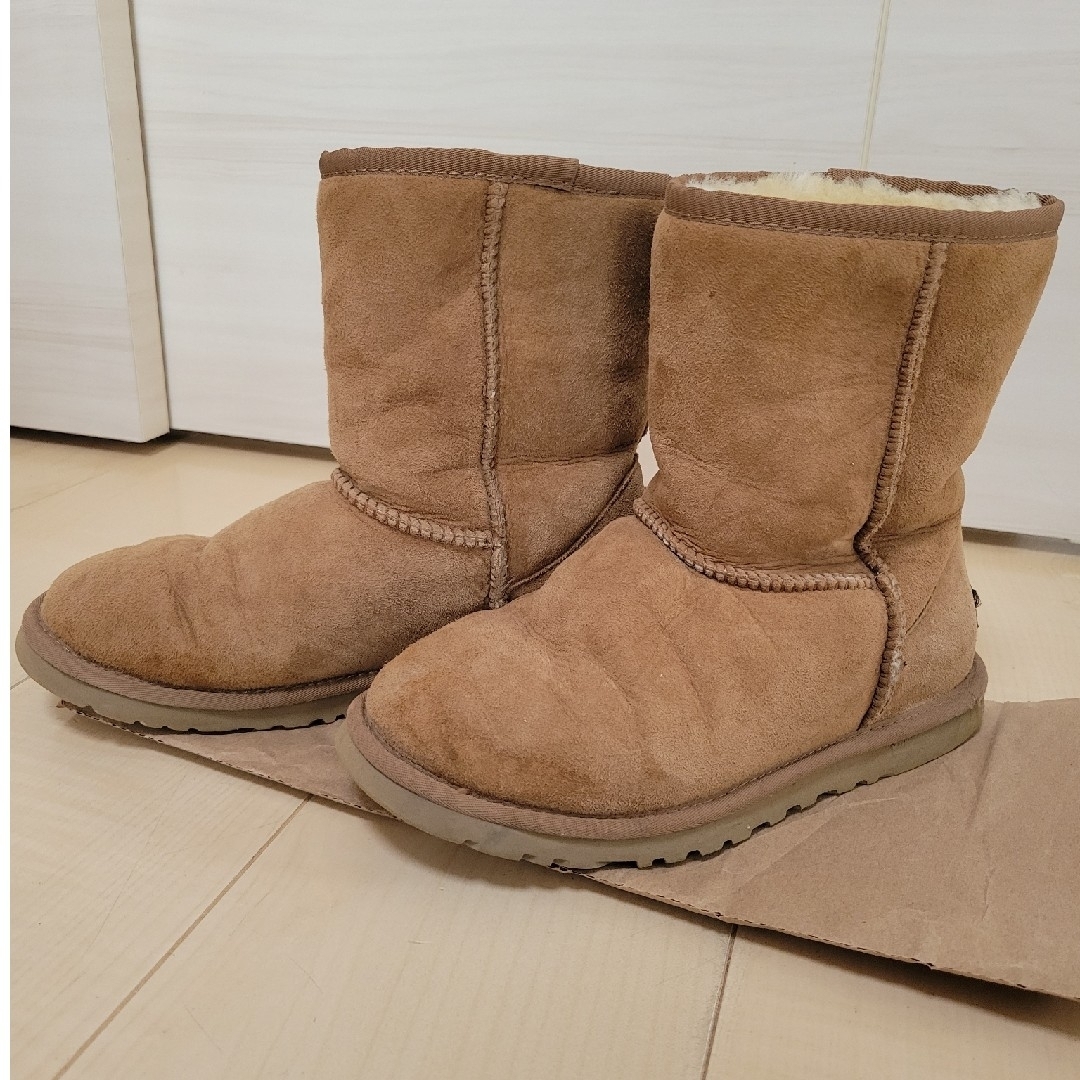 UGG　クラシックブーツ　ショート