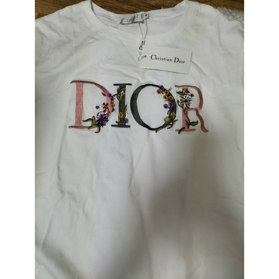 Christian Dior(クリスチャンディオール)のDIOR　最終値下げ レディースのトップス(Tシャツ(半袖/袖なし))の商品写真