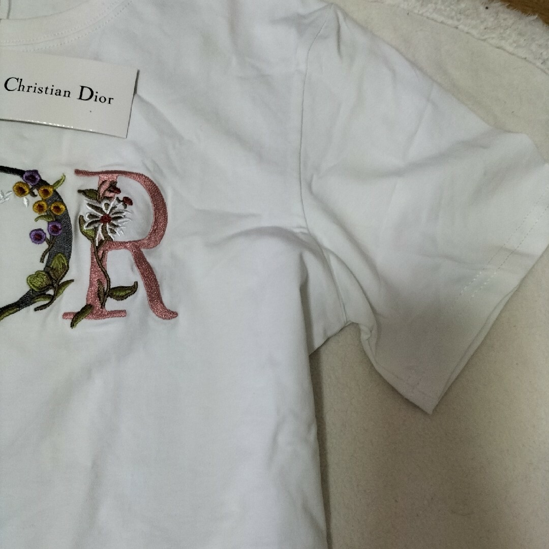 Christian Dior(クリスチャンディオール)のDIOR　最終値下げ レディースのトップス(Tシャツ(半袖/袖なし))の商品写真