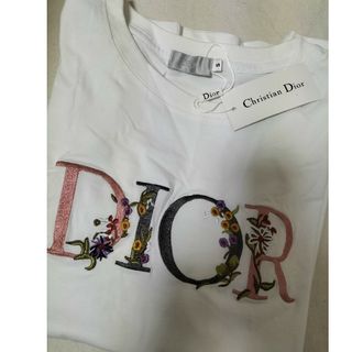 ディオール(Christian Dior) Tシャツ(レディース/半袖)(花柄)の通販 ディオール(Christian Dior) Tシャツ(レディース/半袖)(花柄)の通販