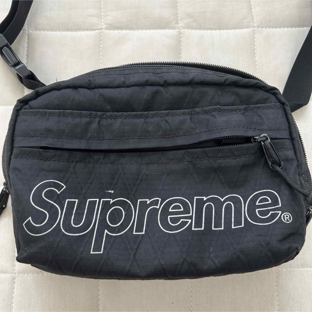 Supreme 18fw shoulder back black