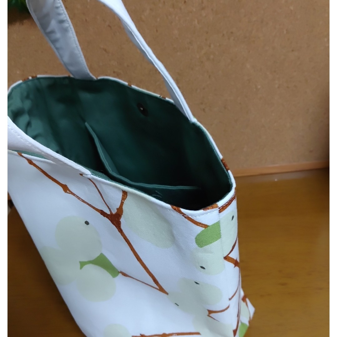 marimekko(マリメッコ)のマリメッコ　トートバッグ(ルミマルヤ、緑) ハンドメイドのファッション小物(バッグ)の商品写真