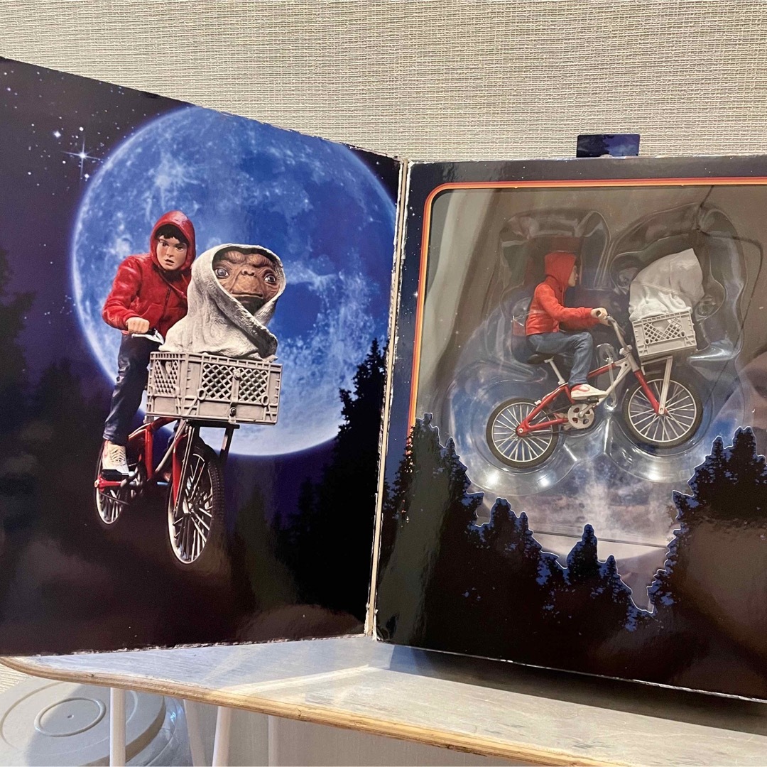 E.T. イーティー E.T.＆エリオット 40th ディスプレイフィギュア