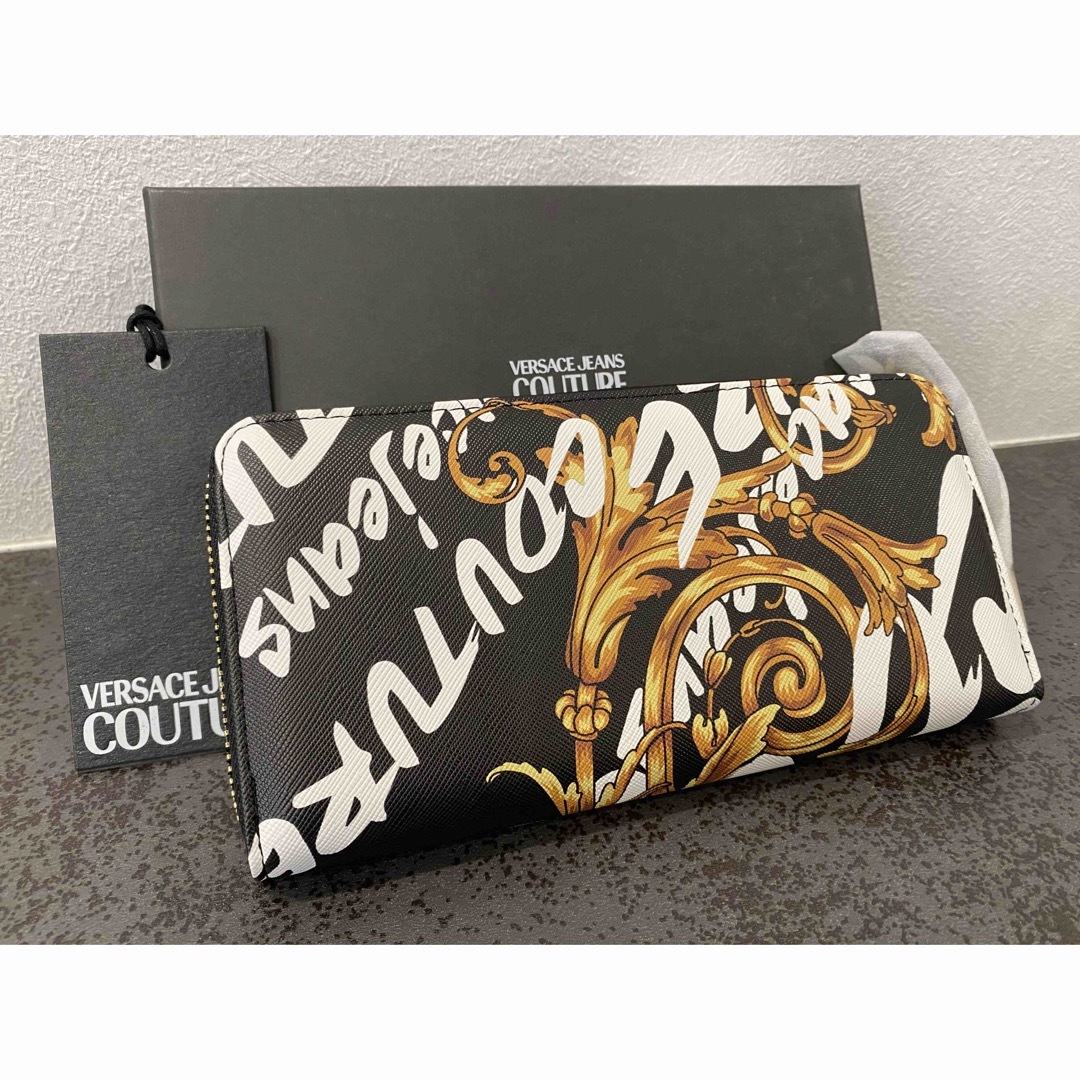 VERSACE バロック柄ラウンドファスナー長財布 - 財布