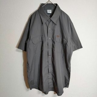 カーハート(carhartt)の【Carhartt カーハート】ロゴ入り半袖シャツ（L）ワンポイント グレー(シャツ)