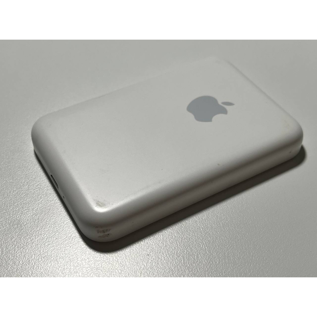 iPhone Battery Pack MagSafe スマホ/家電/カメラのスマートフォン/携帯電話(バッテリー/充電器)の商品写真