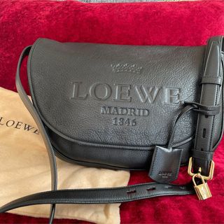 ロエベ（レッド/赤色系）の通販 800点以上 | LOEWEを買うならラクマ