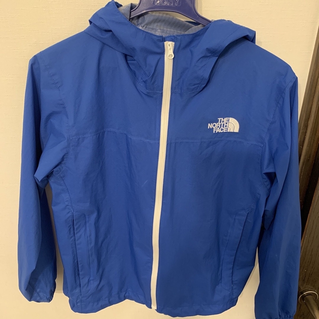 THE NORTH FACE(ザノースフェイス)の　ノースフェイス  ウィンドブレーカー140㎝ キッズ/ベビー/マタニティのキッズ服男の子用(90cm~)(ジャケット/上着)の商品写真