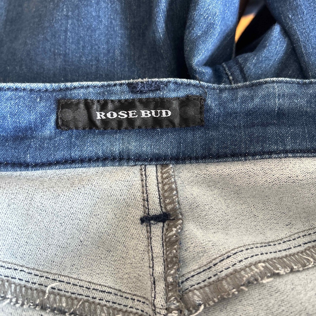 ROSE BUD(ローズバッド)のROSE BUD スキニーデニム　サイズ28 レディースのパンツ(デニム/ジーンズ)の商品写真