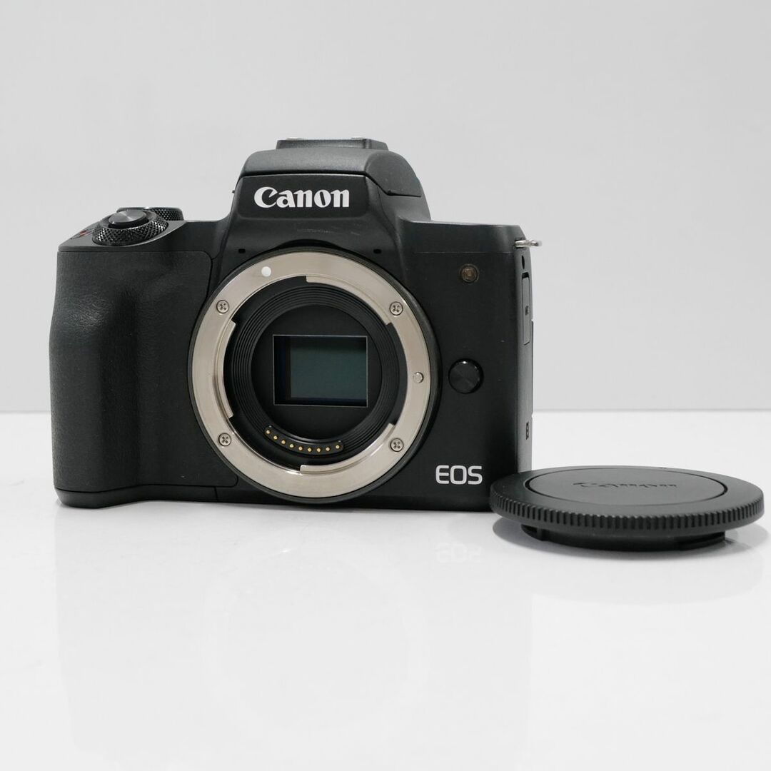 Canon EOS Kiss M ボディ USED超美品 ミラーレス一眼 本体+バッテリー APS-C Wi-Fi EVF搭載 小型 軽量 完動品  CP4025